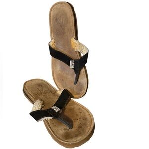 Ugg Flip flops sandals Men’s black suede with fur size 11